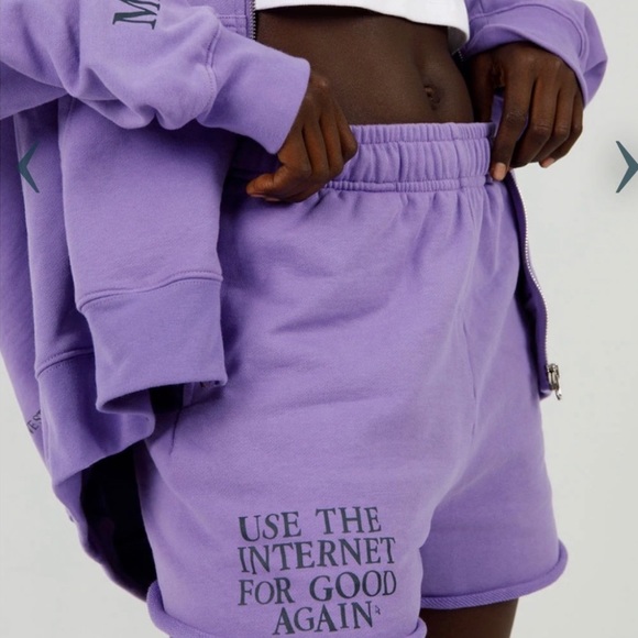 ✨THE MAYFAIR✨Use the Internet for Good Again Hoodie and Shorts Set - Picture 2 of 5